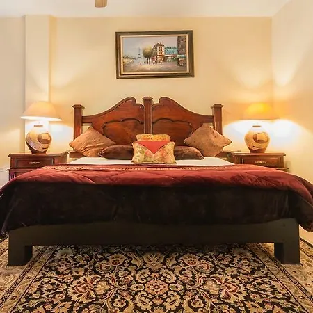 Hotel Casa Blanca